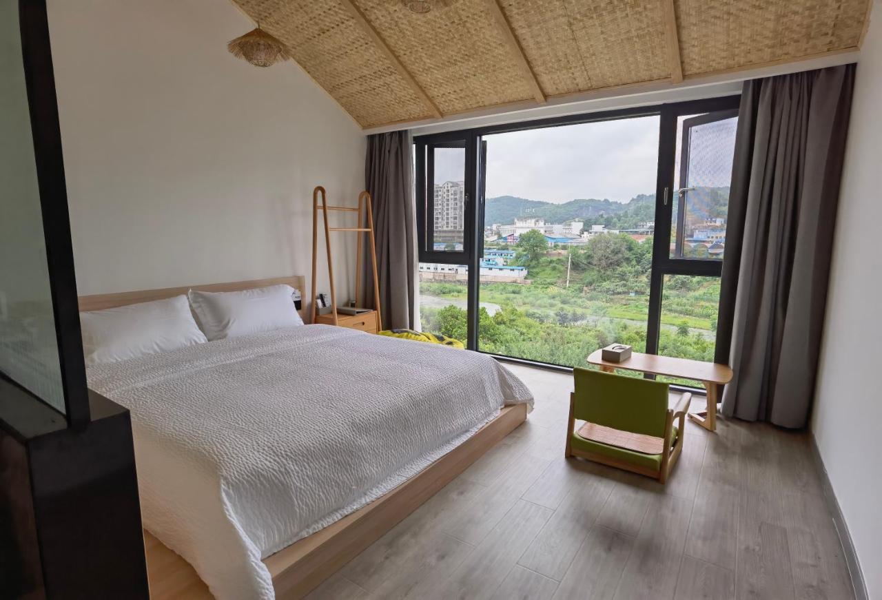 ז'אנגג'יאג'י Heaven'S Gate Home Stay --Free Pick Up Service--Panoramic View Of Tianmen Mountain מראה חיצוני תמונה
