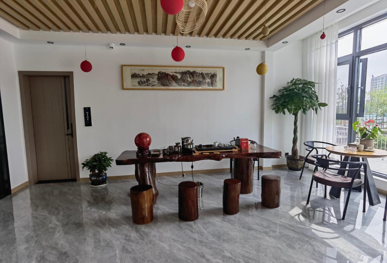 ז'אנגג'יאג'י Heaven'S Gate Home Stay --Free Pick Up Service--Panoramic View Of Tianmen Mountain מראה חיצוני תמונה