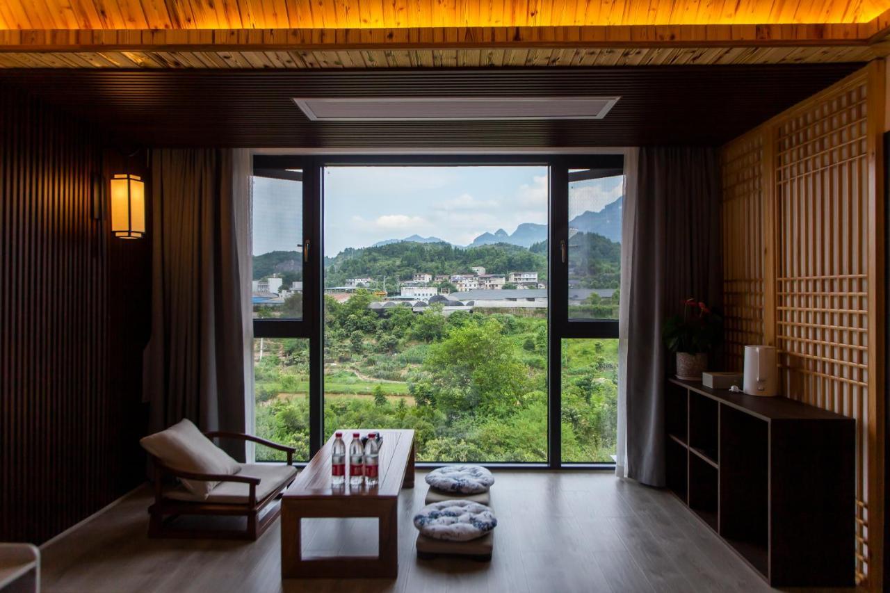 ז'אנגג'יאג'י Heaven'S Gate Home Stay --Free Pick Up Service--Panoramic View Of Tianmen Mountain מראה חיצוני תמונה
