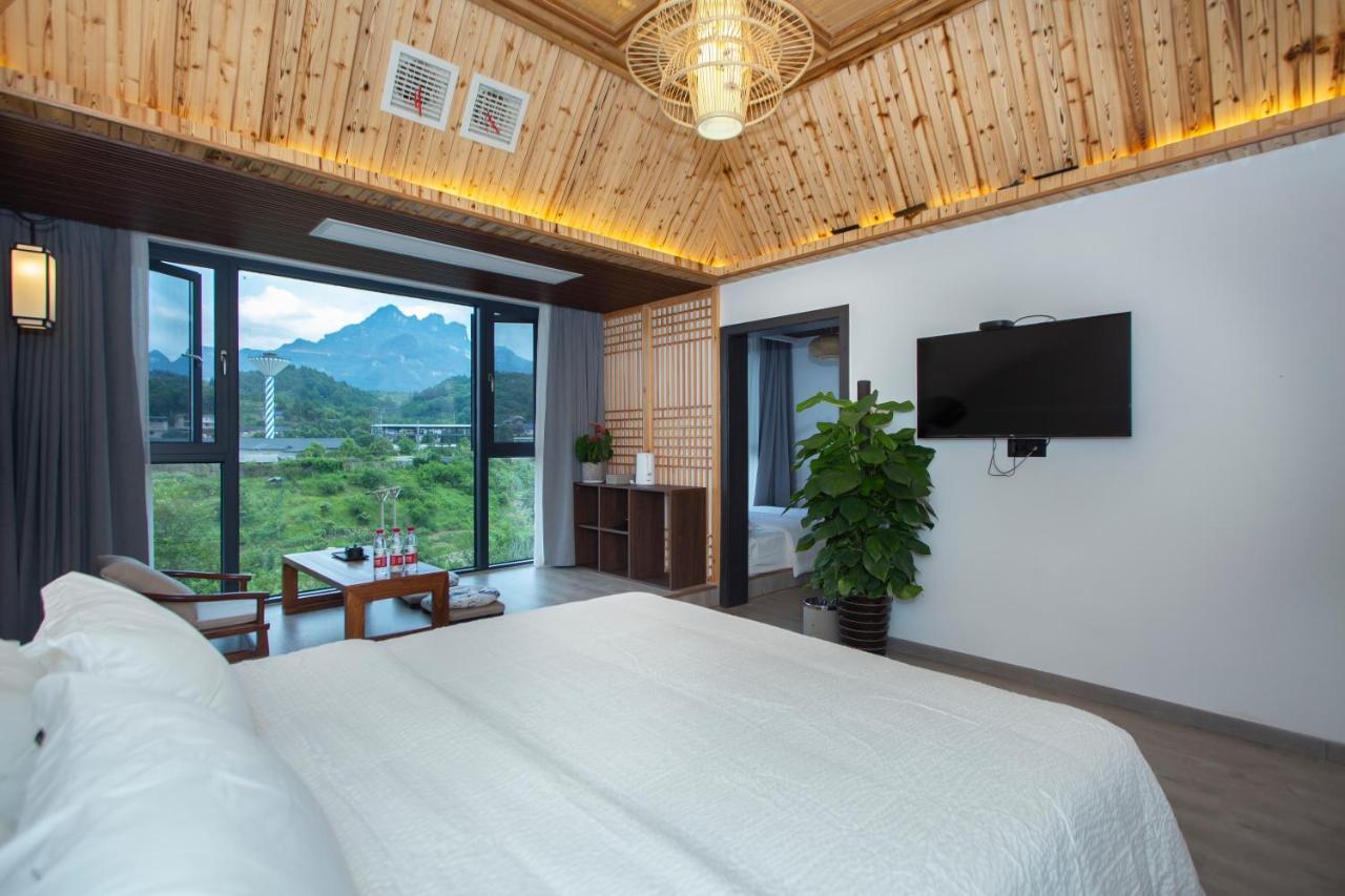 ז'אנגג'יאג'י Heaven'S Gate Home Stay --Free Pick Up Service--Panoramic View Of Tianmen Mountain מראה חיצוני תמונה