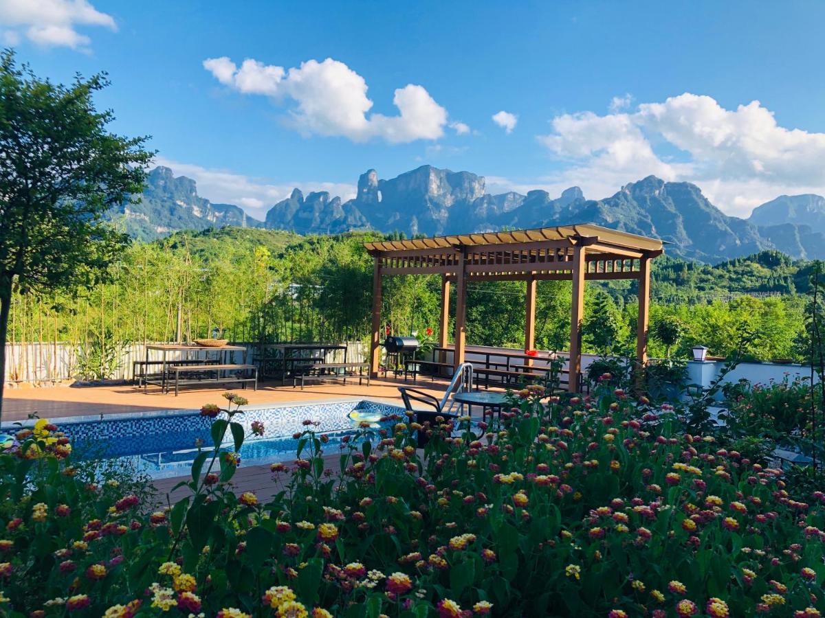 ז'אנגג'יאג'י Heaven'S Gate Home Stay --Free Pick Up Service--Panoramic View Of Tianmen Mountain מראה חיצוני תמונה