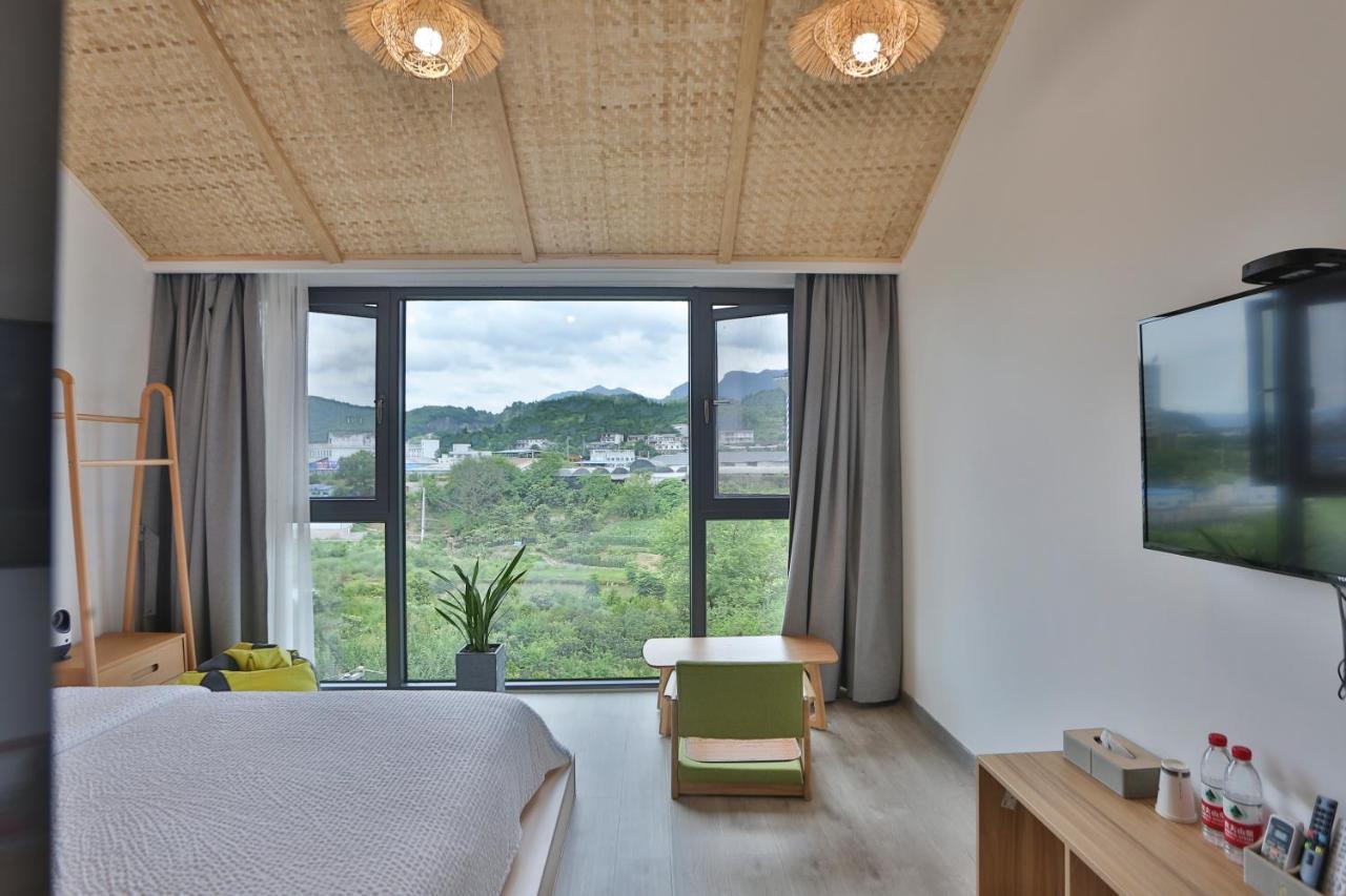ז'אנגג'יאג'י Heaven'S Gate Home Stay --Free Pick Up Service--Panoramic View Of Tianmen Mountain מראה חיצוני תמונה